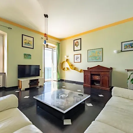 Altido Gorgeous Flat With Exceptional Sea Views * جنوة